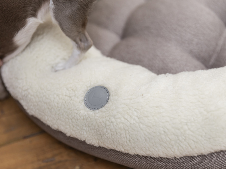 Овальний лежак Bagel Fur Milky